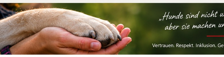Frau mit Labrador-Assistenzhund im Alltag